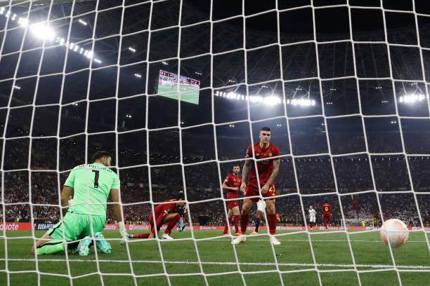 开云平台-【欧联杯】曼奇尼乌龙+失点，塞维点球击败罗马夺冠！