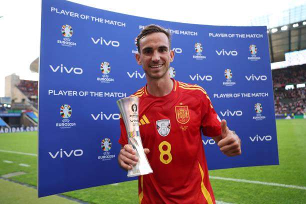 【观察】2250万的中场拼图，他是恩里克巴黎的平衡器