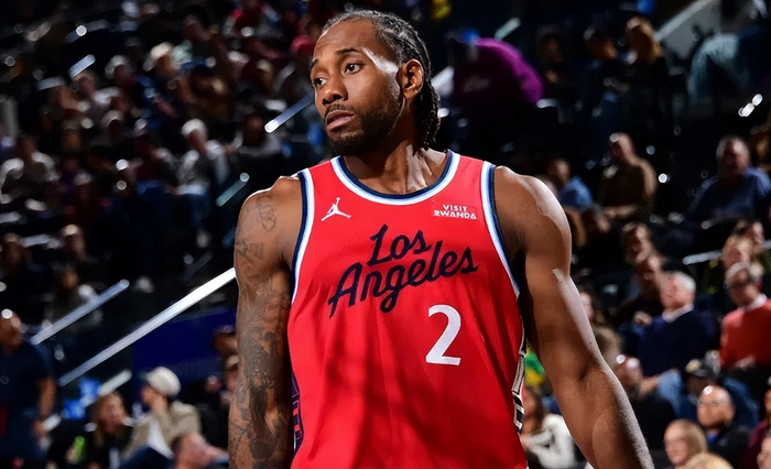 泰伦卢疯了？哈登离队后让伦纳德变成持球大核，伤病隐患瑟瑟发抖|詹姆斯·哈登|快船|克利夫兰骑士队|洛杉矶快船队|泰伦-卢_新浪新闻