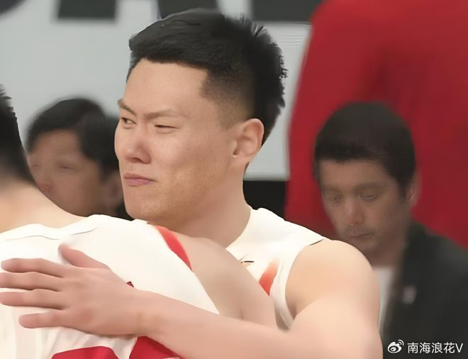 体育平台-有情有义！上海队特地给李弘权放长假，让其享受“奶爸”时光|中国男篮|上海男篮|世预赛|郭振明|郭士强_新浪体育_新浪新闻
